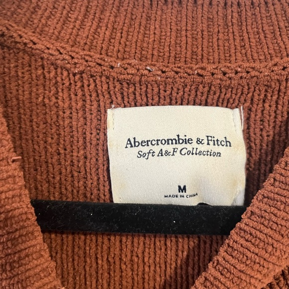✨Abercrombie Cozy Brown Knit Sweater✨ - Picture 3 of 9
